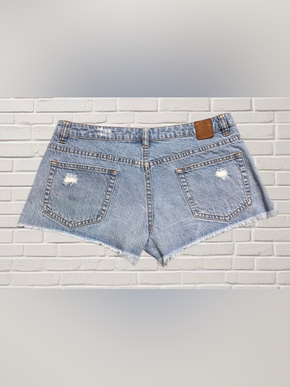Y2K Rip Curl Low Rise Micro Denim Shorts Distressed Festival Size 5 - Picture 2 of 3